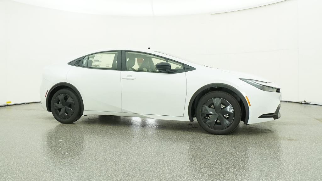 2026 Toyota Prius LE - Photo 34