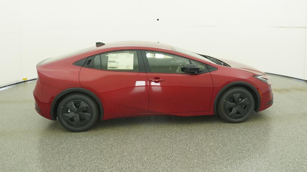 2026 Toyota Prius LE - Photo 37