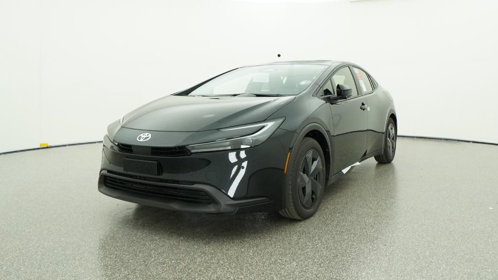 2026 Toyota Prius LE photo 4