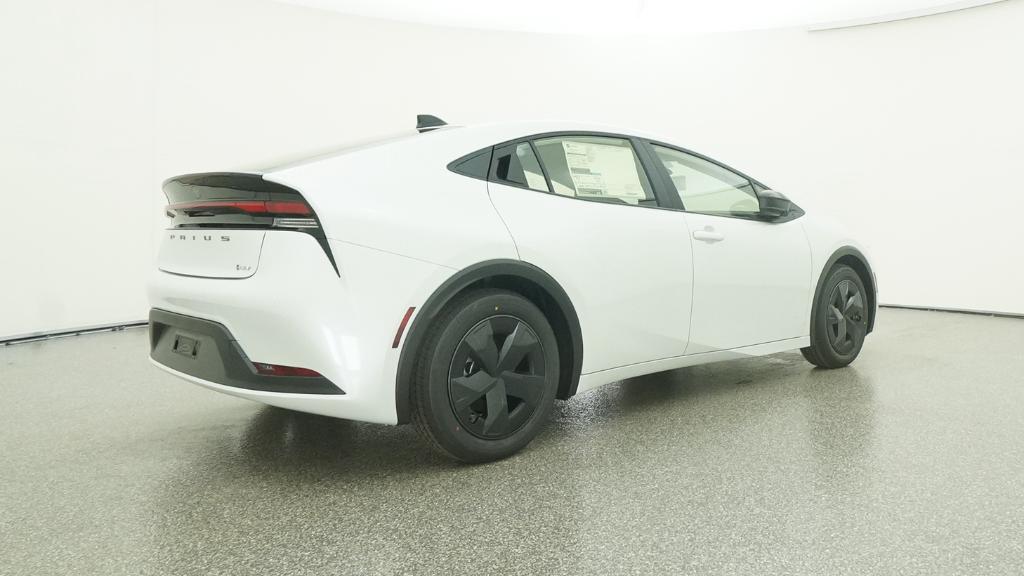 New 2026 Wind Chill Pearl <sup>1</sup> Toyota  LE image 10