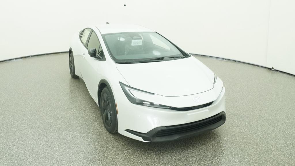 New 2026 Wind Chill Pearl <sup>1</sup> Toyota  LE image 16