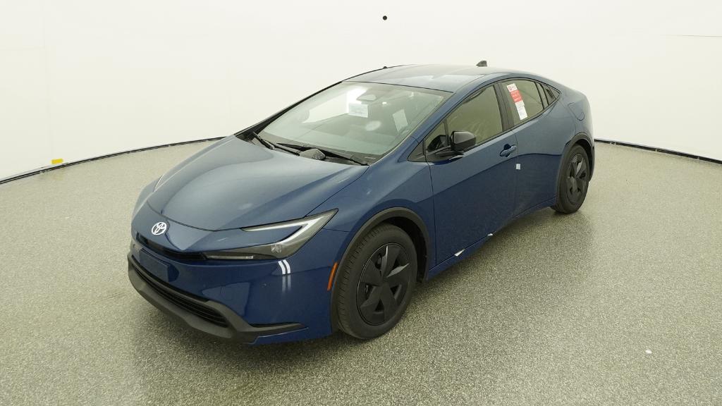 2026 Toyota Prius LE's photo