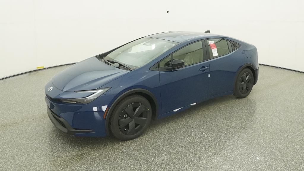 2026 Toyota Prius LE's photo