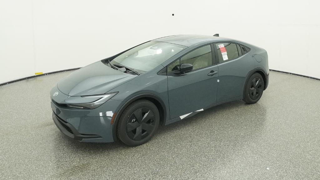 2026 Toyota Prius LE's photo