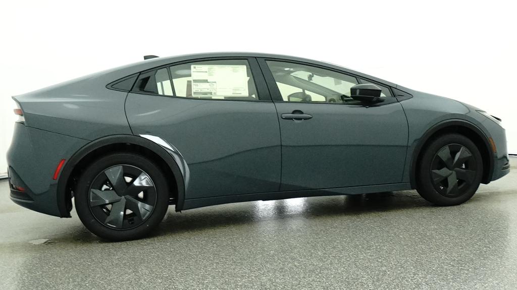 New 2027 Toyota Prius Hatchback