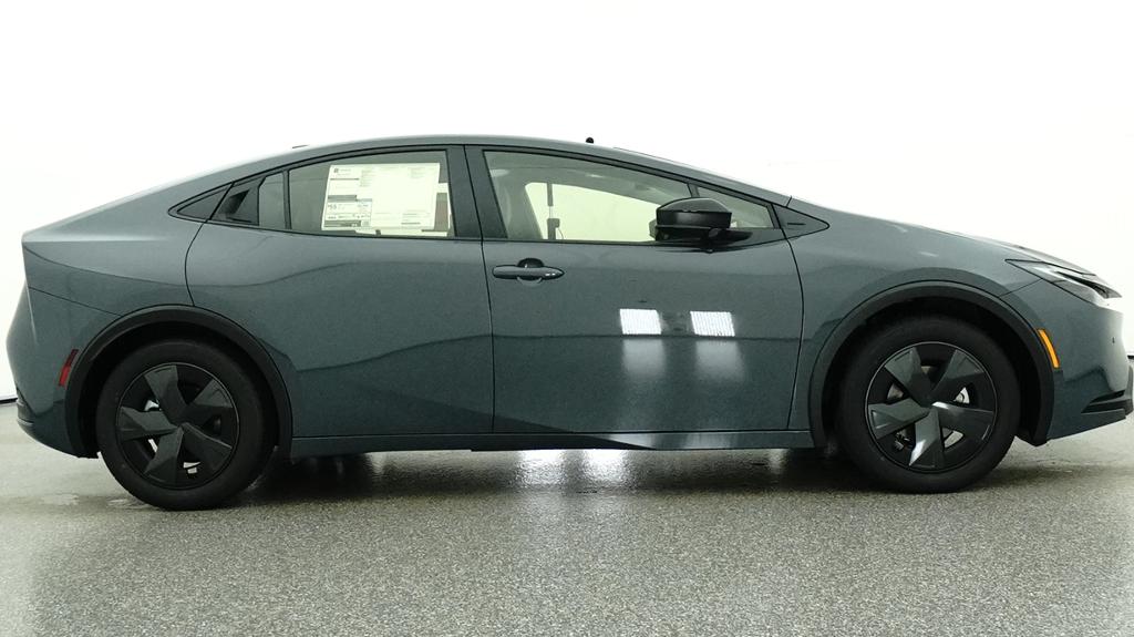 New 2027 Toyota Prius Hatchback