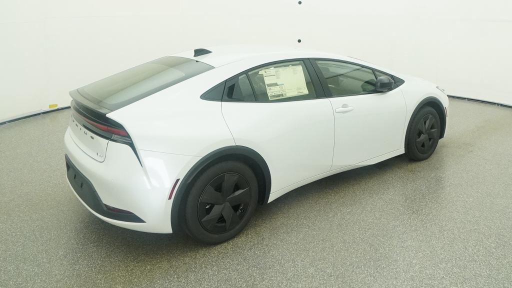 New 2027 Wind Chill Pearl <sup>1</sup> Toyota  LE image 47