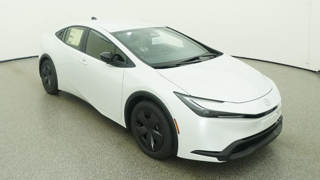 New 2027 Wind Chill Pearl <sup>1</sup> Toyota  LE image 39