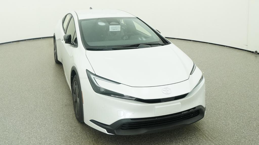 New 2027 Wind Chill Pearl <sup>1</sup> Toyota  LE image 37
