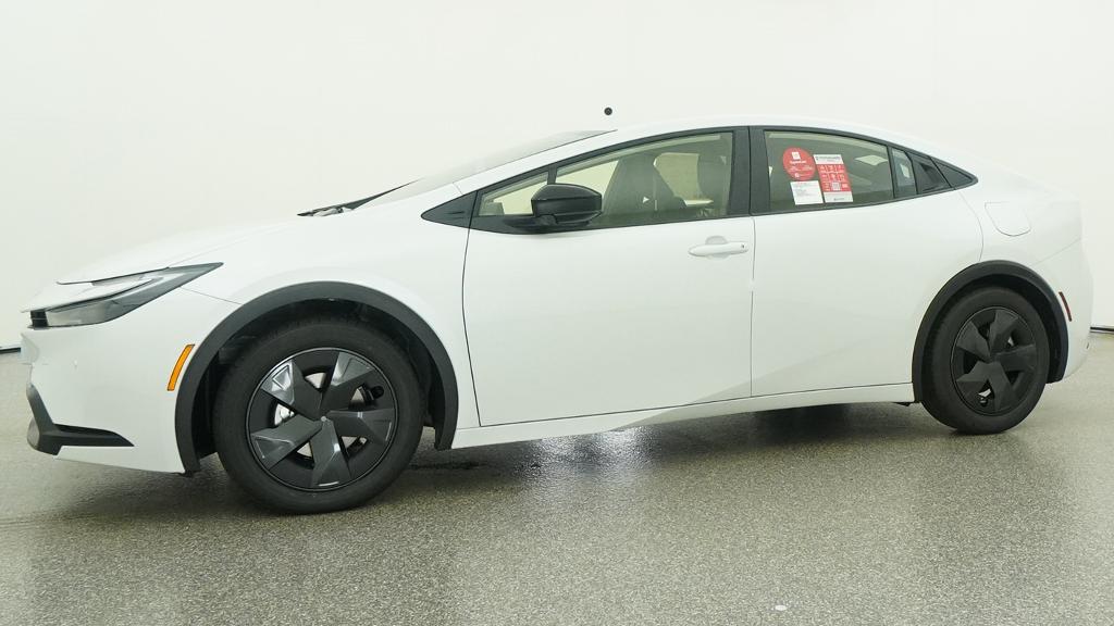New 2027 Wind Chill Pearl <sup>1</sup> Toyota  LE image 33