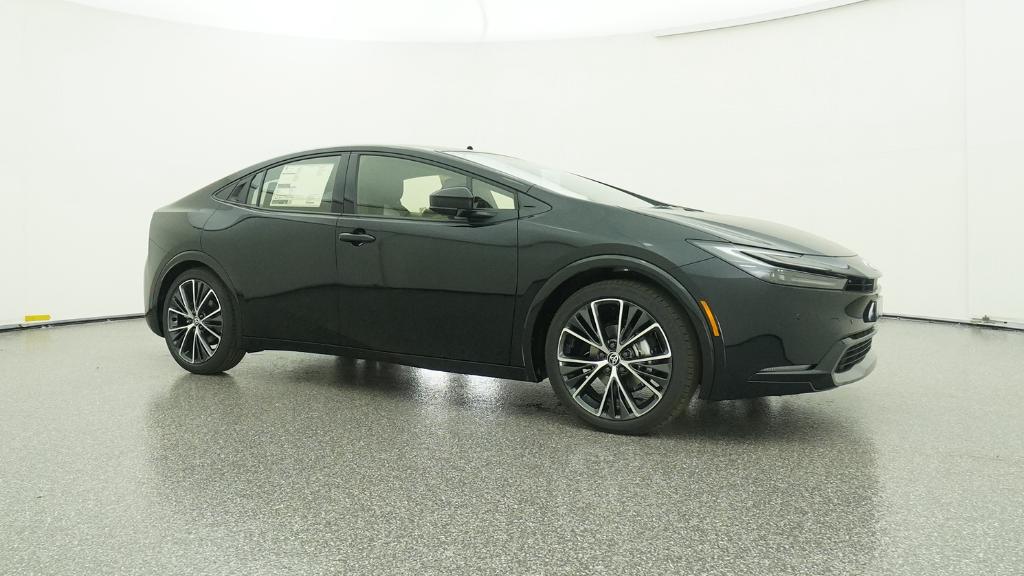 New 2026 Midnight Black Metallic Toyota  XLE image 17