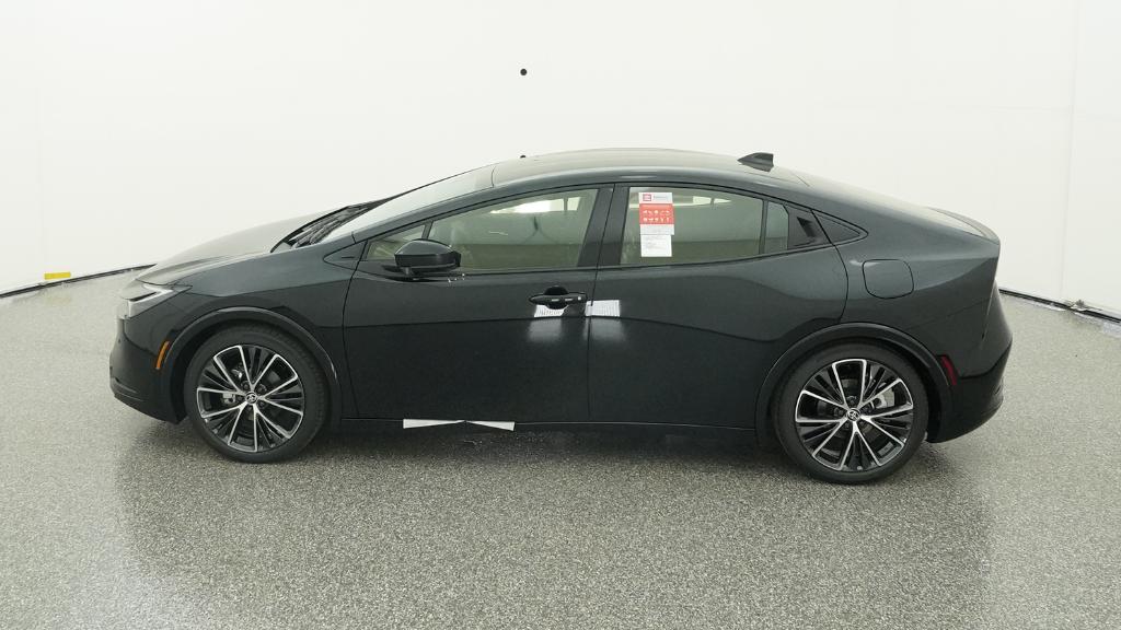 New 2026 Midnight Black Metallic Toyota  XLE image 22