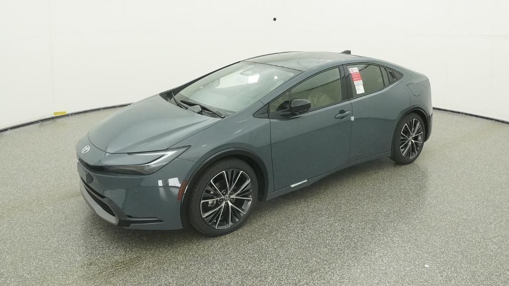 2026 Toyota Prius XLE's photo