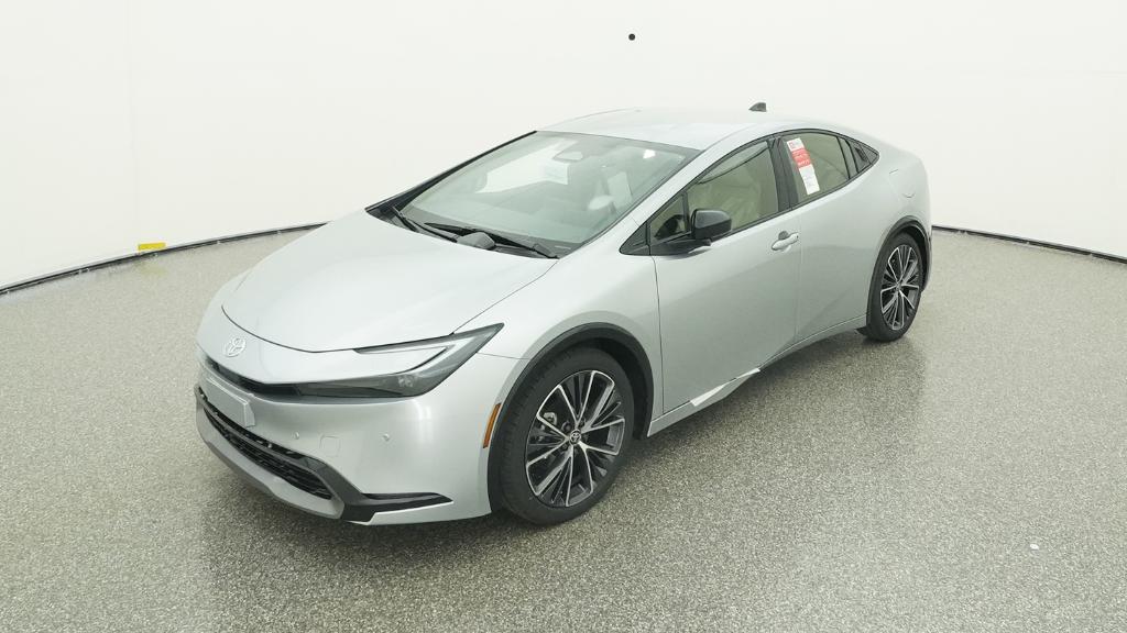 2026 Toyota Prius XLE's photo