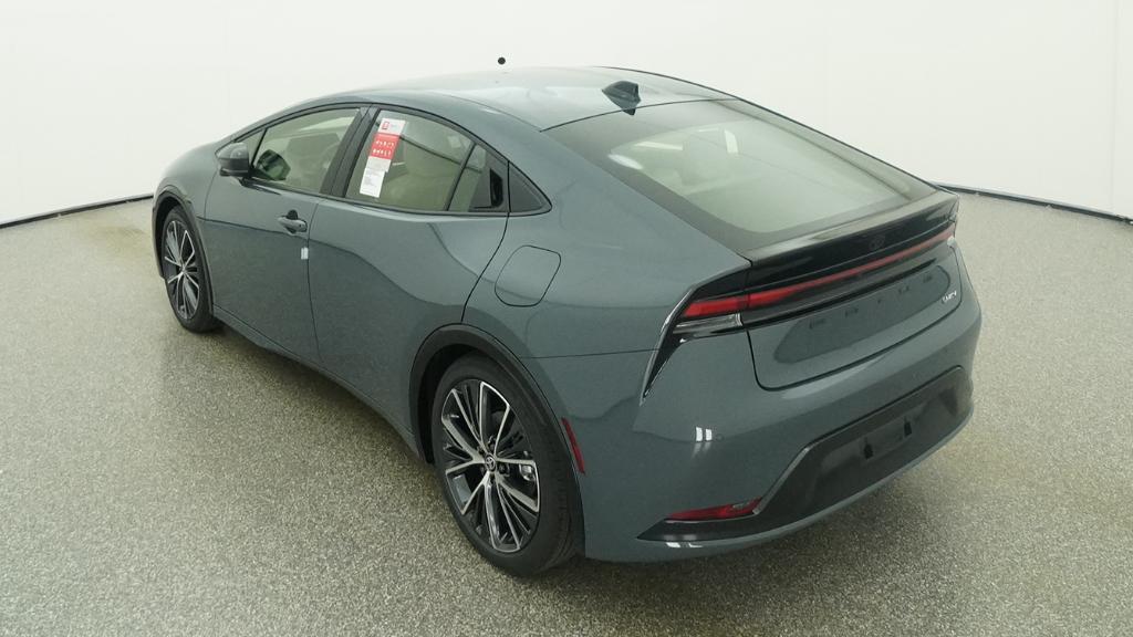New 2026 Guardian Gray Toyota  XLE image 6