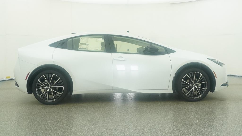 New 2027 Wind Chill Pearl Toyota XLE image 38