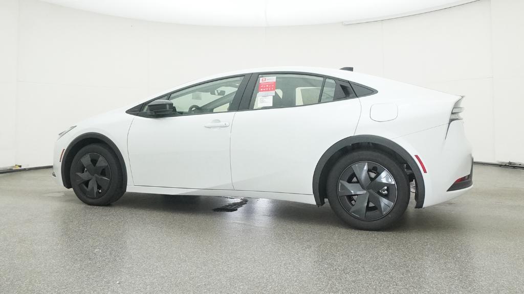 2026 Toyota Prius Plug-in Hybrid SE photo 11