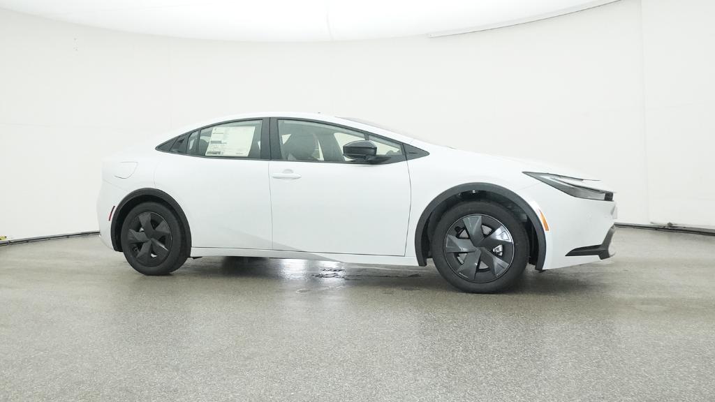 2026 Toyota Prius Plug-in Hybrid SE photo 28