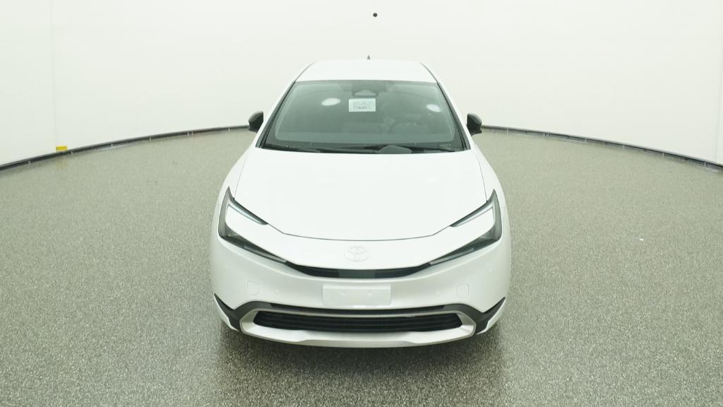 New 2026 Wind Chill Pearl <sup>1</sup> Toyota  SE image 48