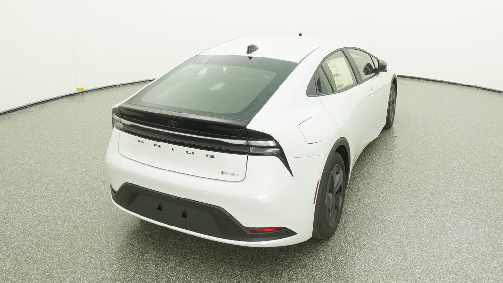 New 2026 Wind Chill Pearl <sup>1</sup> Toyota  SE image 40