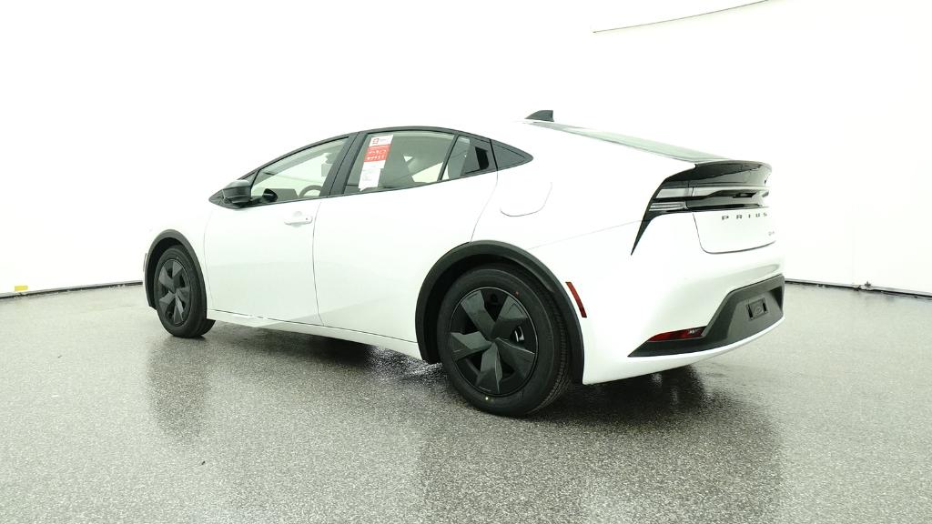 New 2026 Wind Chill Pearl <sup>1</sup> Toyota  SE image 32