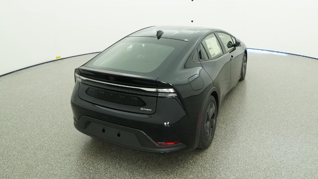 2026 Toyota Prius Plug-in Hybrid SE - Photo 68