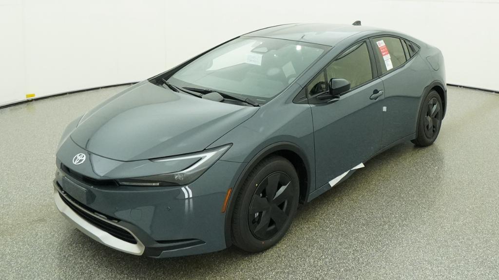 2026 Toyota Prius SE's photo