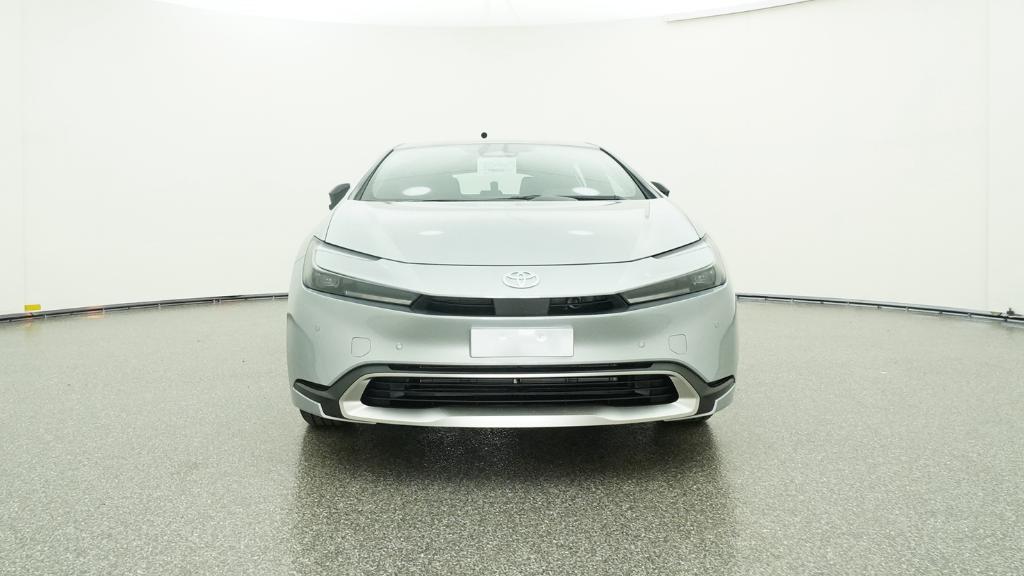 2026 Toyota Prius Plug-in Hybrid SE photo 3