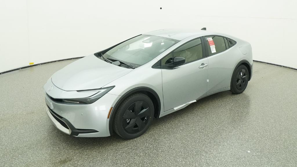 2026 Toyota Prius SE's photo