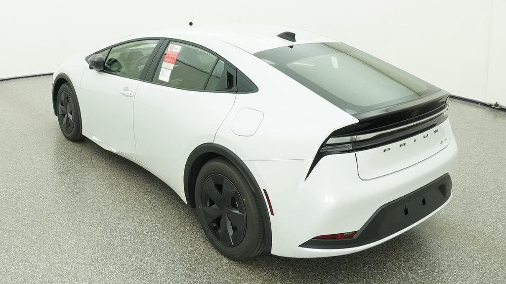 New 2026 Wind Chill Pearl <sup>1</sup> Toyota  SE image 14