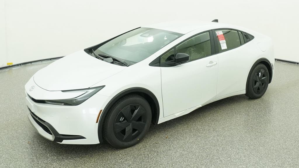 2026 Toyota Prius SE's photo
