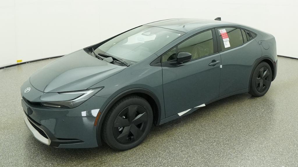 2026 Toyota Prius SE's photo