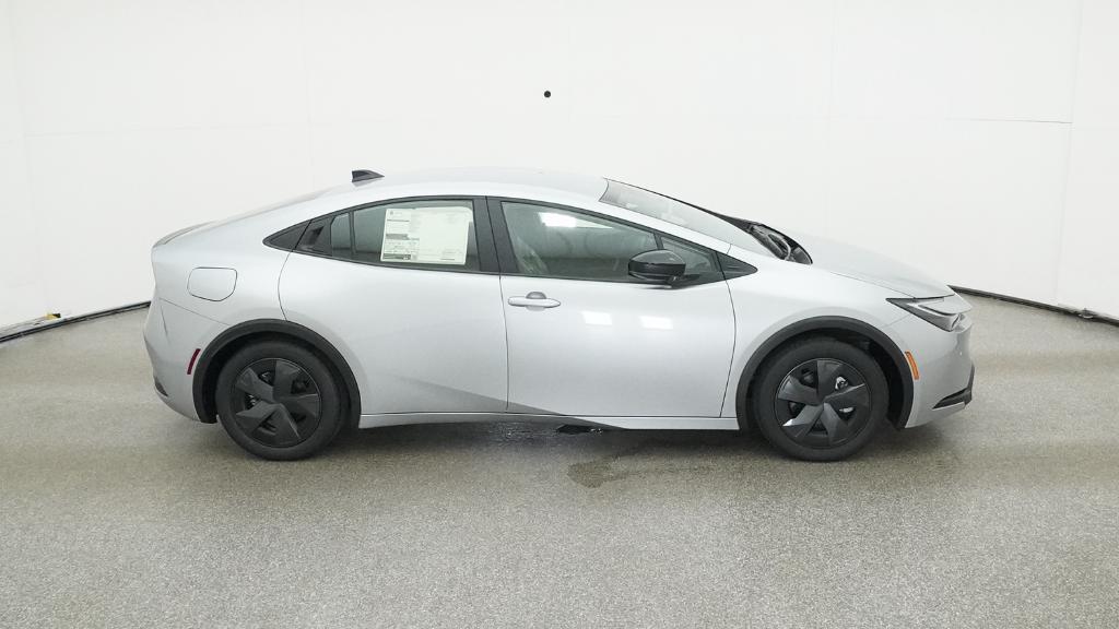 2026 Toyota Prius Plug-in Hybrid SE - Photo 40