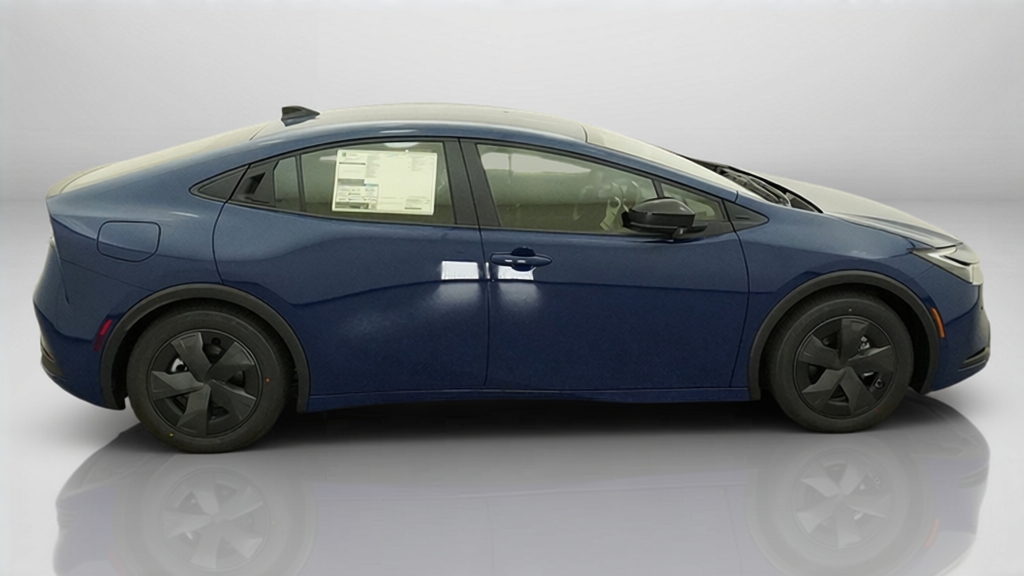 New 2027 Toyota Prius Plug-in Hybrid Sedan