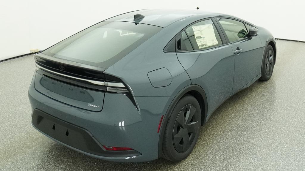 New 2027 Guardian Gray Toyota  SE image 41