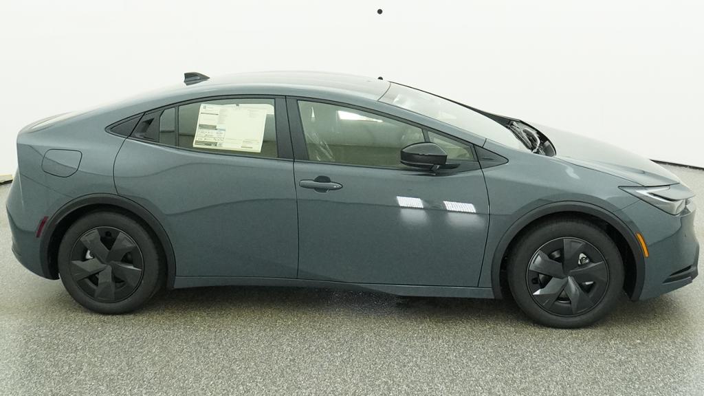 New 2027 Guardian Gray Toyota  SE image 33