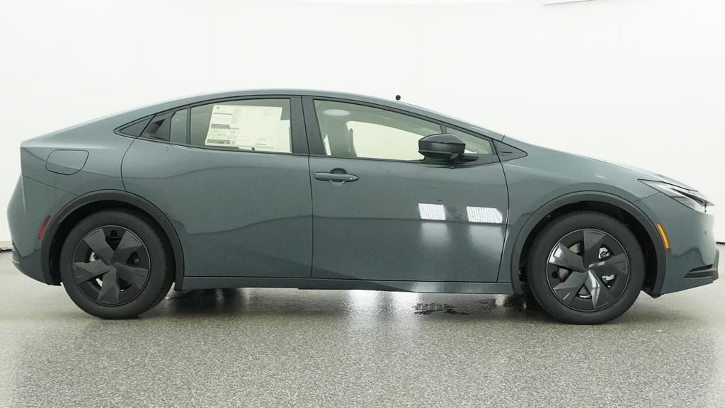 New 2027 Guardian Gray Toyota  SE image 32