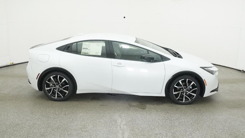 2025 Toyota Prius XSE - Photo 10