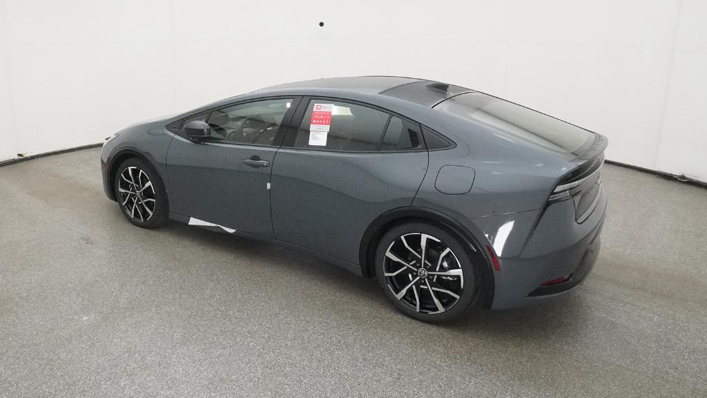 New 2025 Guardian Gray Toyota XSE image 38