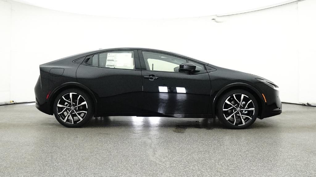 2025 Toyota Prius XSE - Photo 46