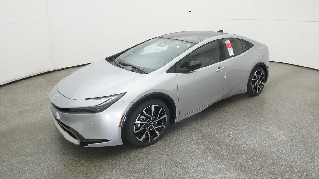 2026 Toyota Prius XSE's photo
