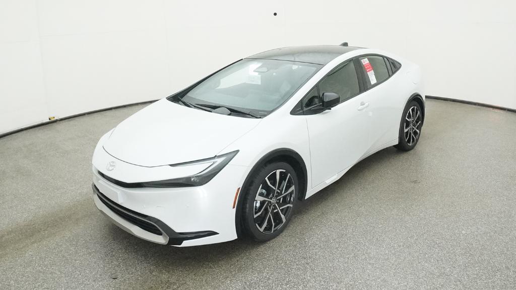 2026 Toyota Prius XSE's photo
