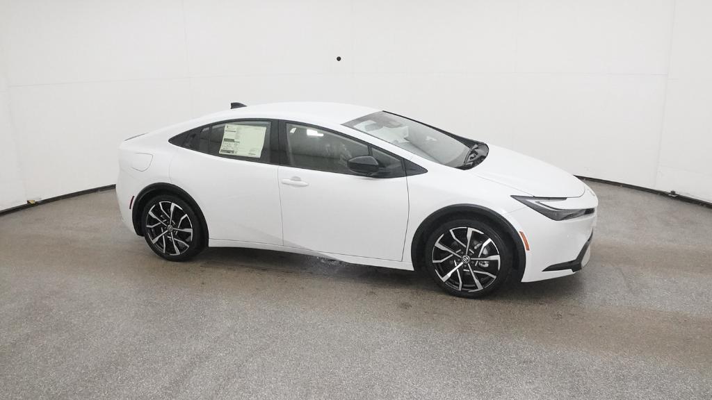 2026 Toyota Prius Plug-in Hybrid XSE - Photo 18