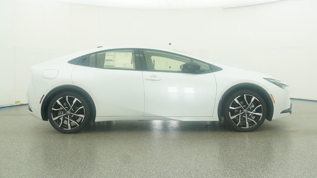 New 2026 Toyota Prius Plug-in Hybrid Hatchback