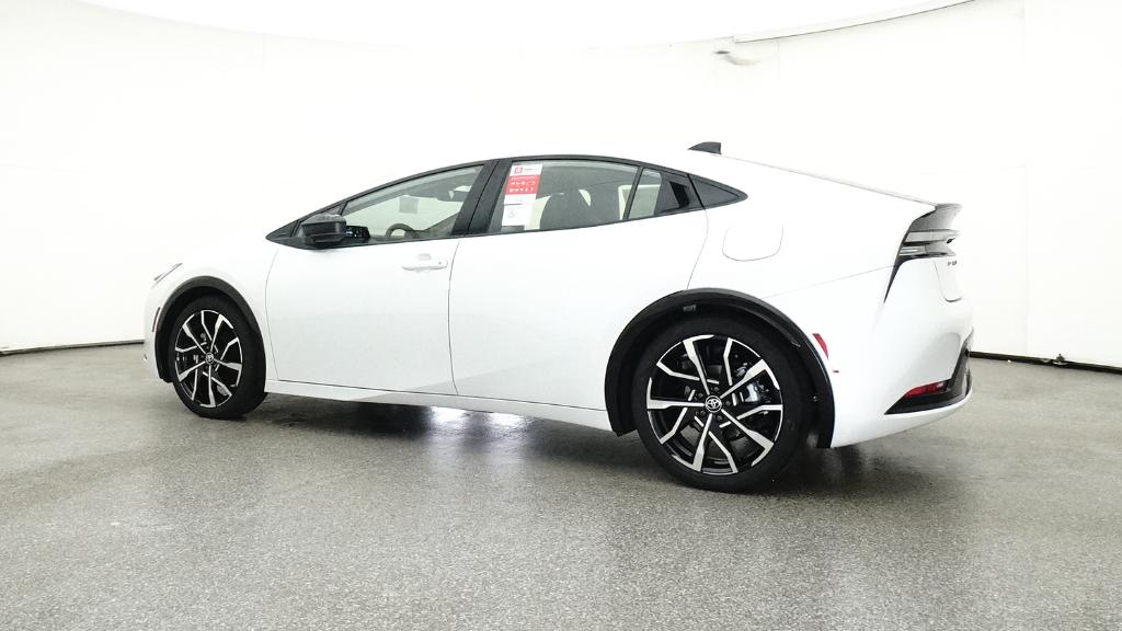 New 2026 Wind Chill Pearl Toyota XSE image 23