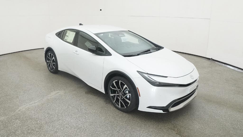 2026 Toyota Prius Plug-in Hybrid XSE photo 2