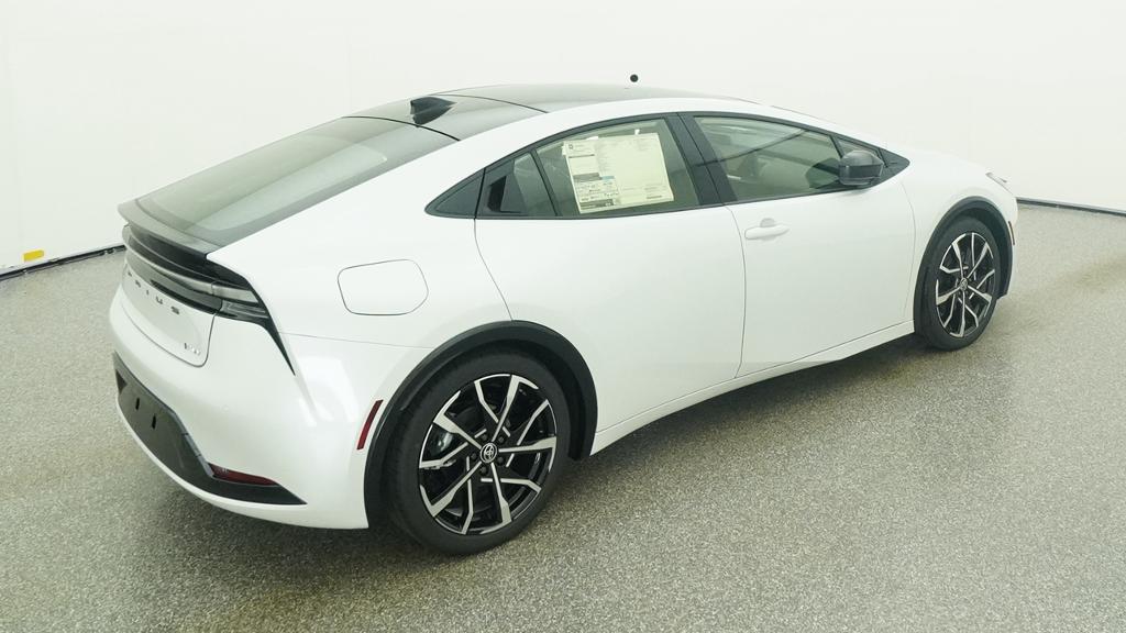 New 2026 Wind Chill Pearl <sup>1</sup> Toyota  XSE image 44