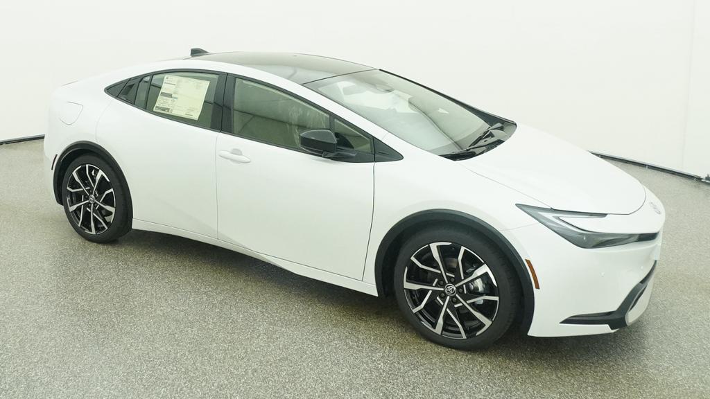 New 2026 Wind Chill Pearl <sup>1</sup> Toyota  XSE image 38