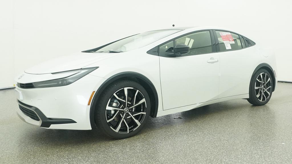 New 2026 Wind Chill Pearl <sup>1</sup> Toyota  XSE image 32