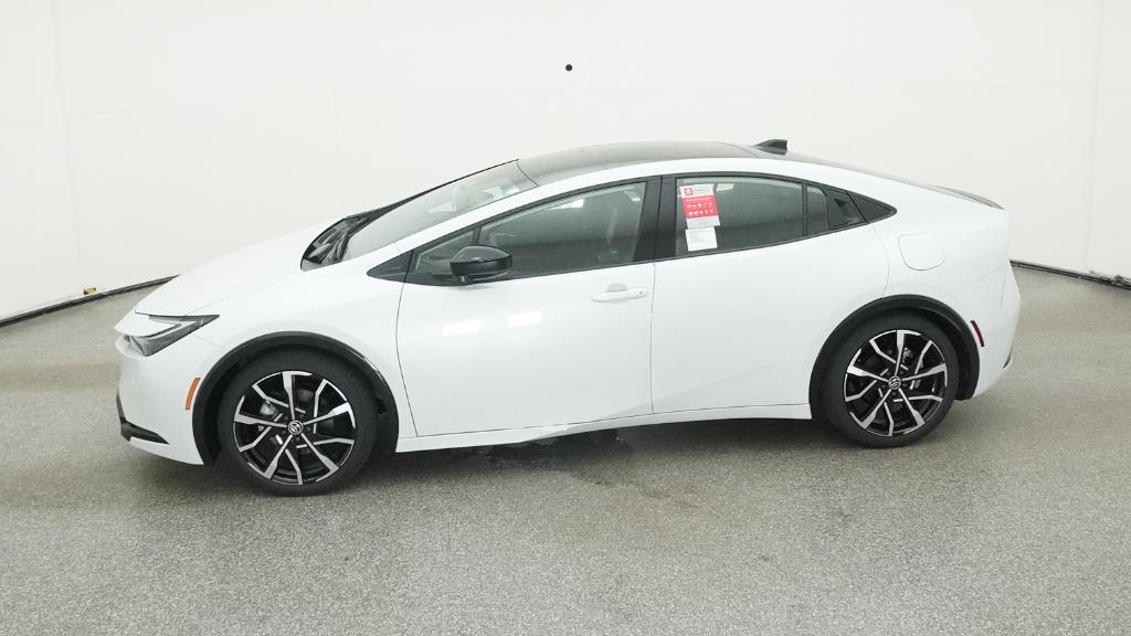 2026 Toyota Prius Plug-in Hybrid XSE - Photo 7